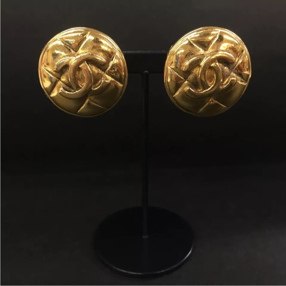 CHANEL CC Logo Matelasse Gold Tone Earrings - Picture 1 of 9